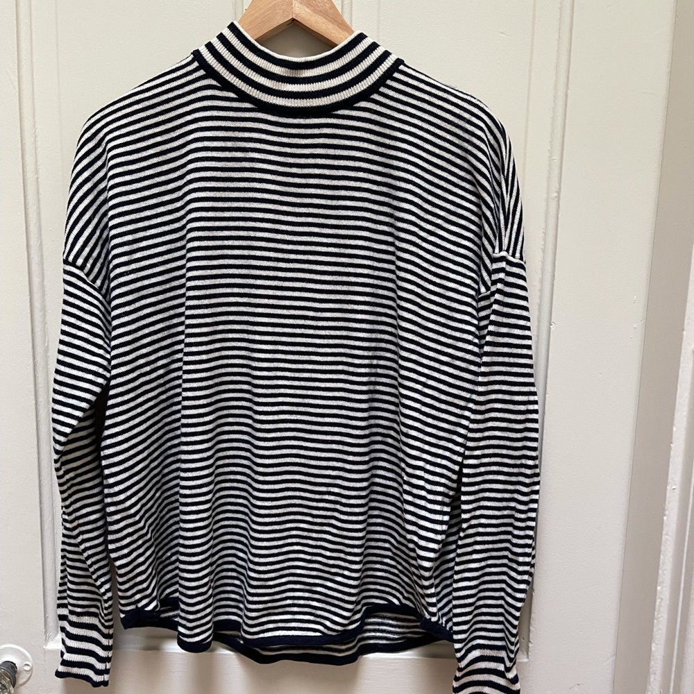 EUC Madewell mockneck sweater size M